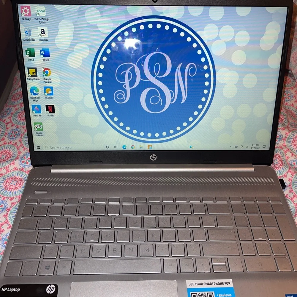 15.6 HP touchscreen laptop